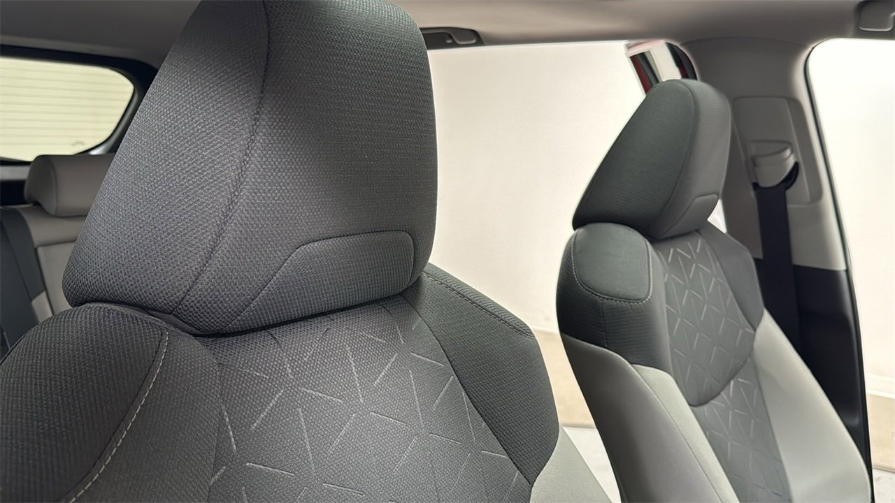 Certified 2025 Toyota RAV4 XLE w/ Convenience Package image 19