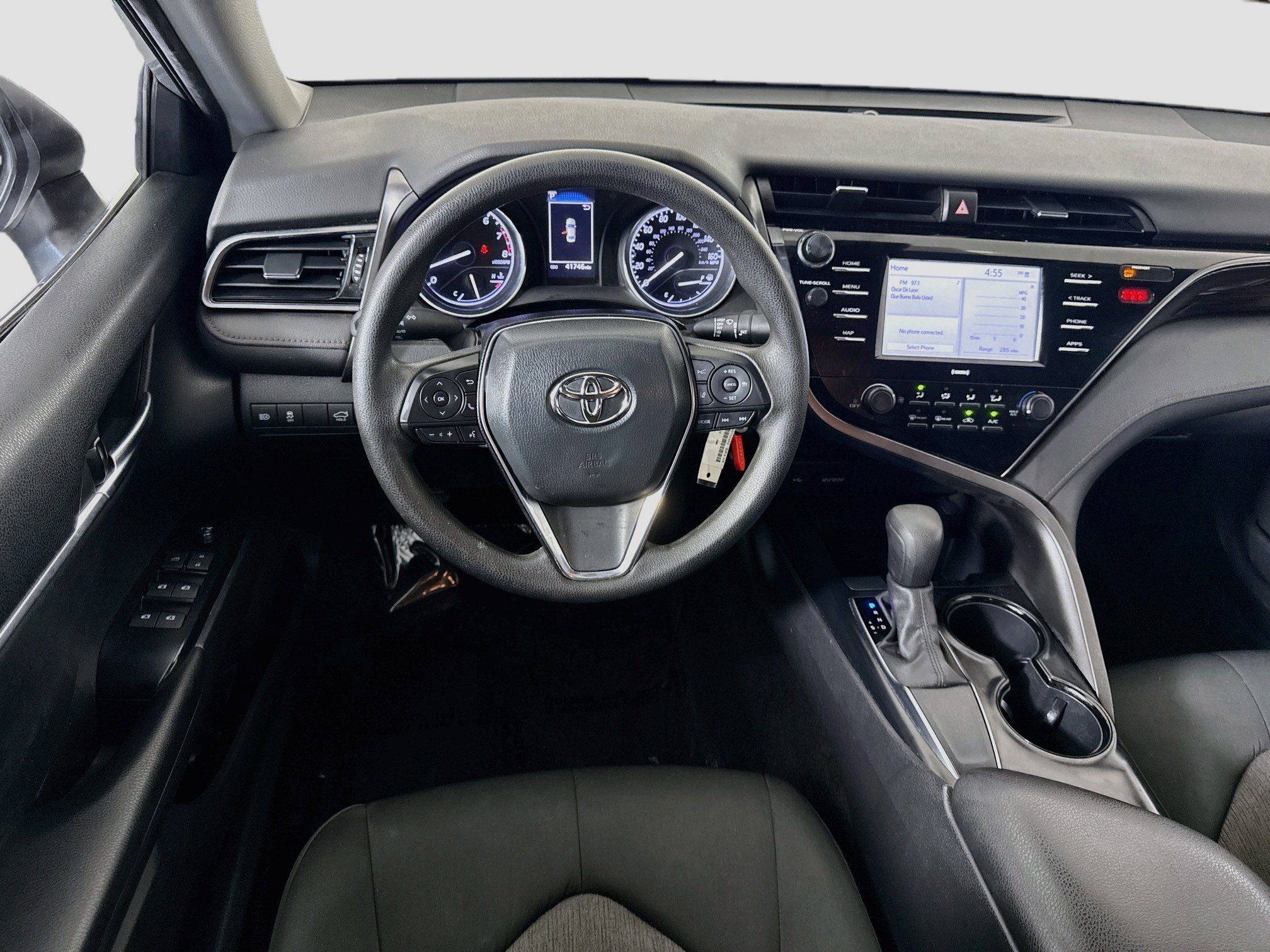 Used 2020 Toyota Camry LE FWD image 17
