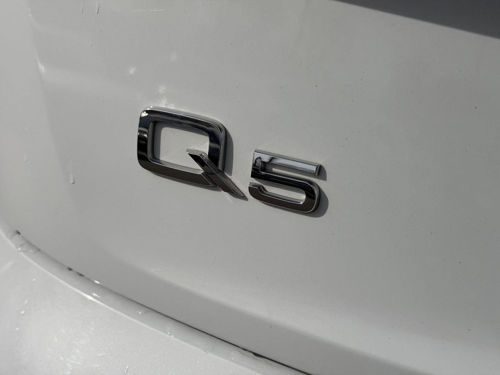 Used 2023 Audi Q5 2.0T Premium w/ Convenience Package AWD/4WD image 24