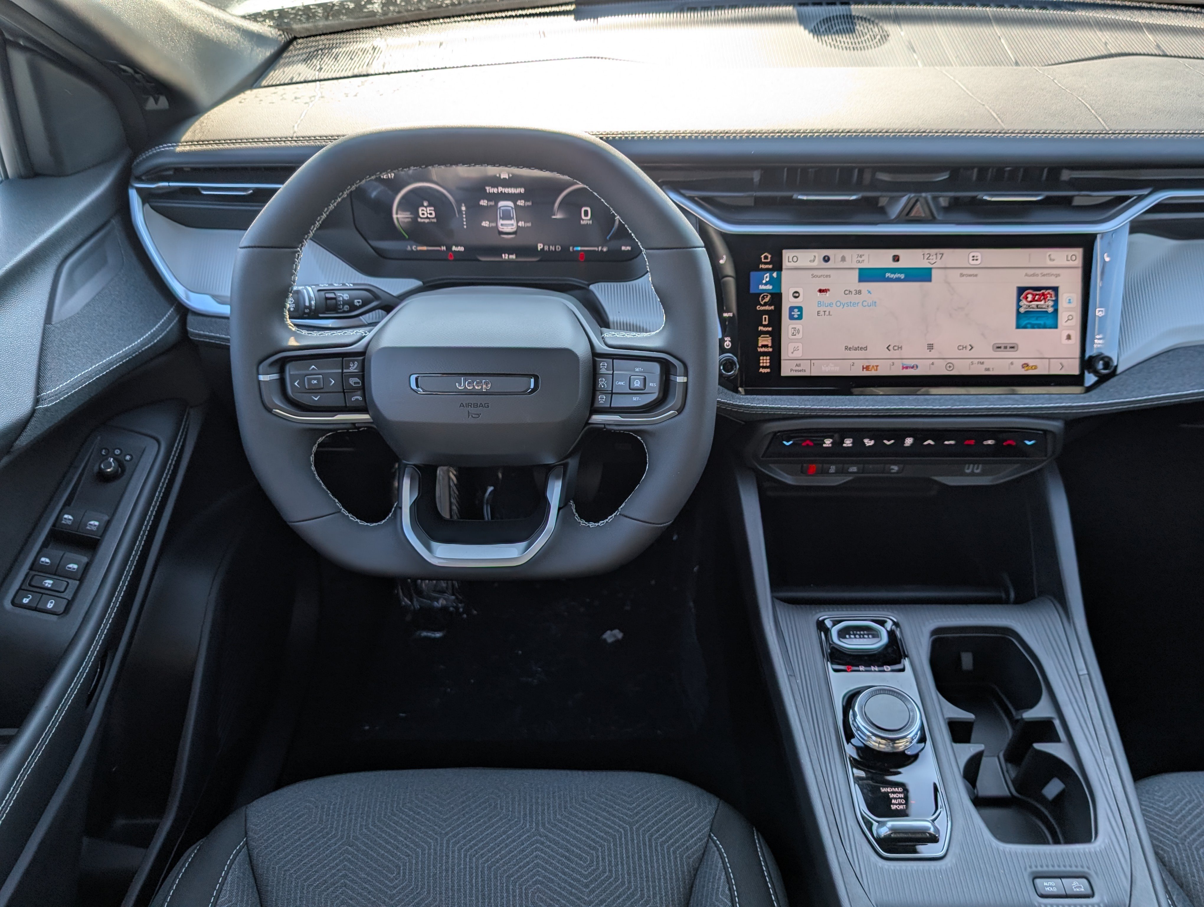 New 2026 Jeep Cherokee Laredo AWD/4WD image 15