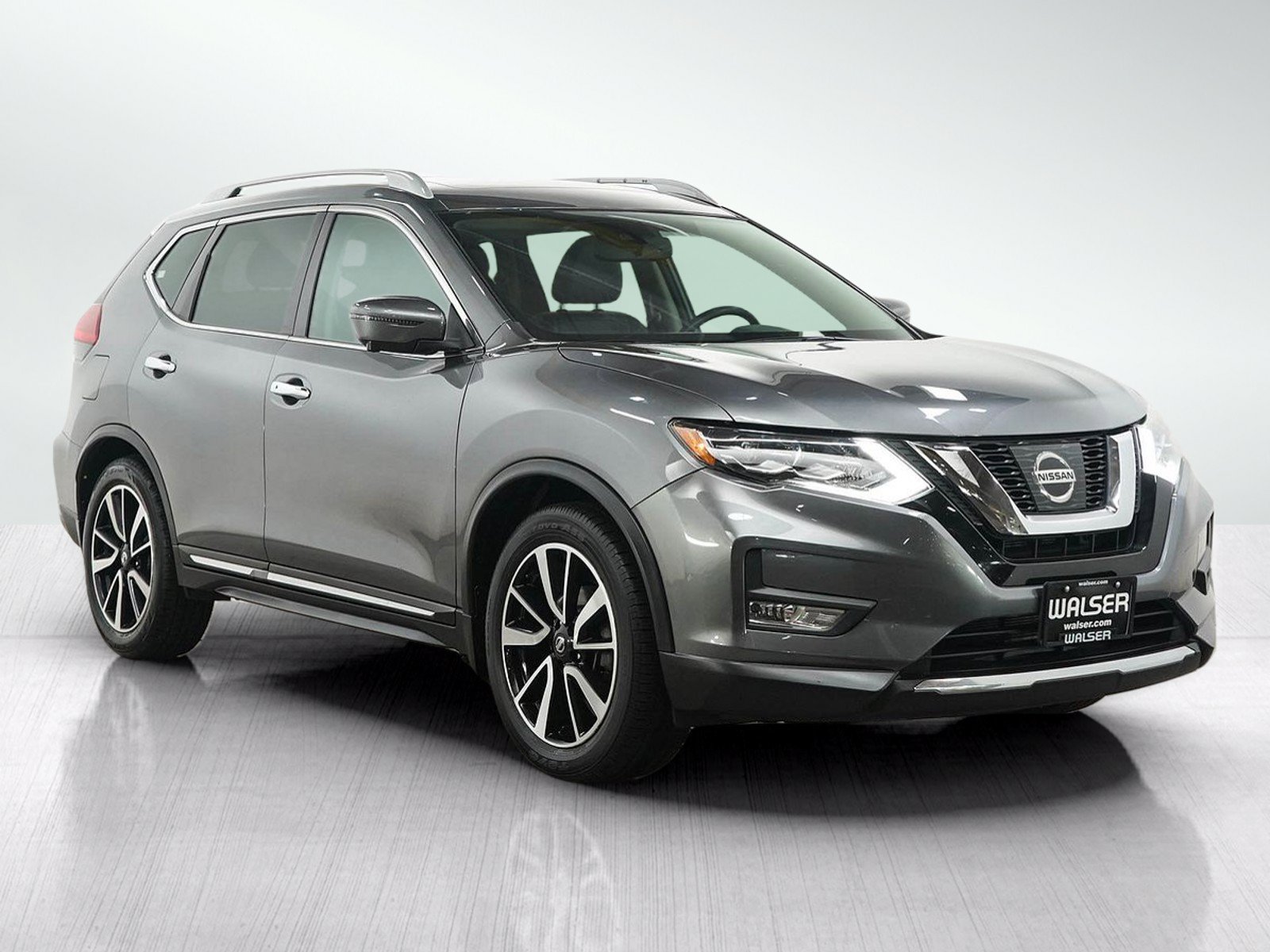 Used 2017 Nissan Rogue SL w/ SL Premium Package FWD image 7