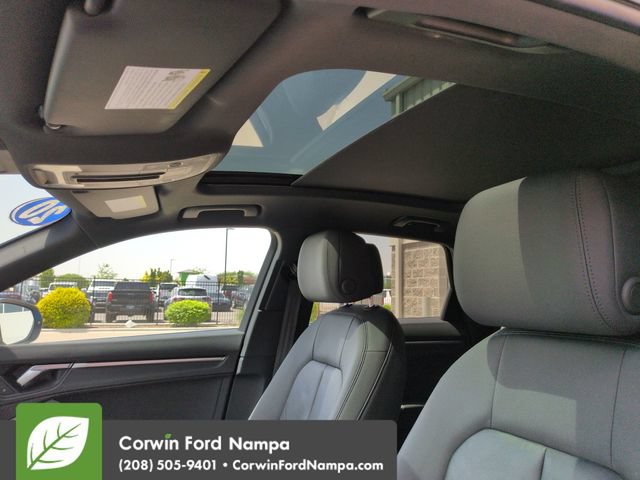 Used 2020 Audi Q3 2.0T Premium Plus w/ Premium Plus Package AWD/4WD image 20
