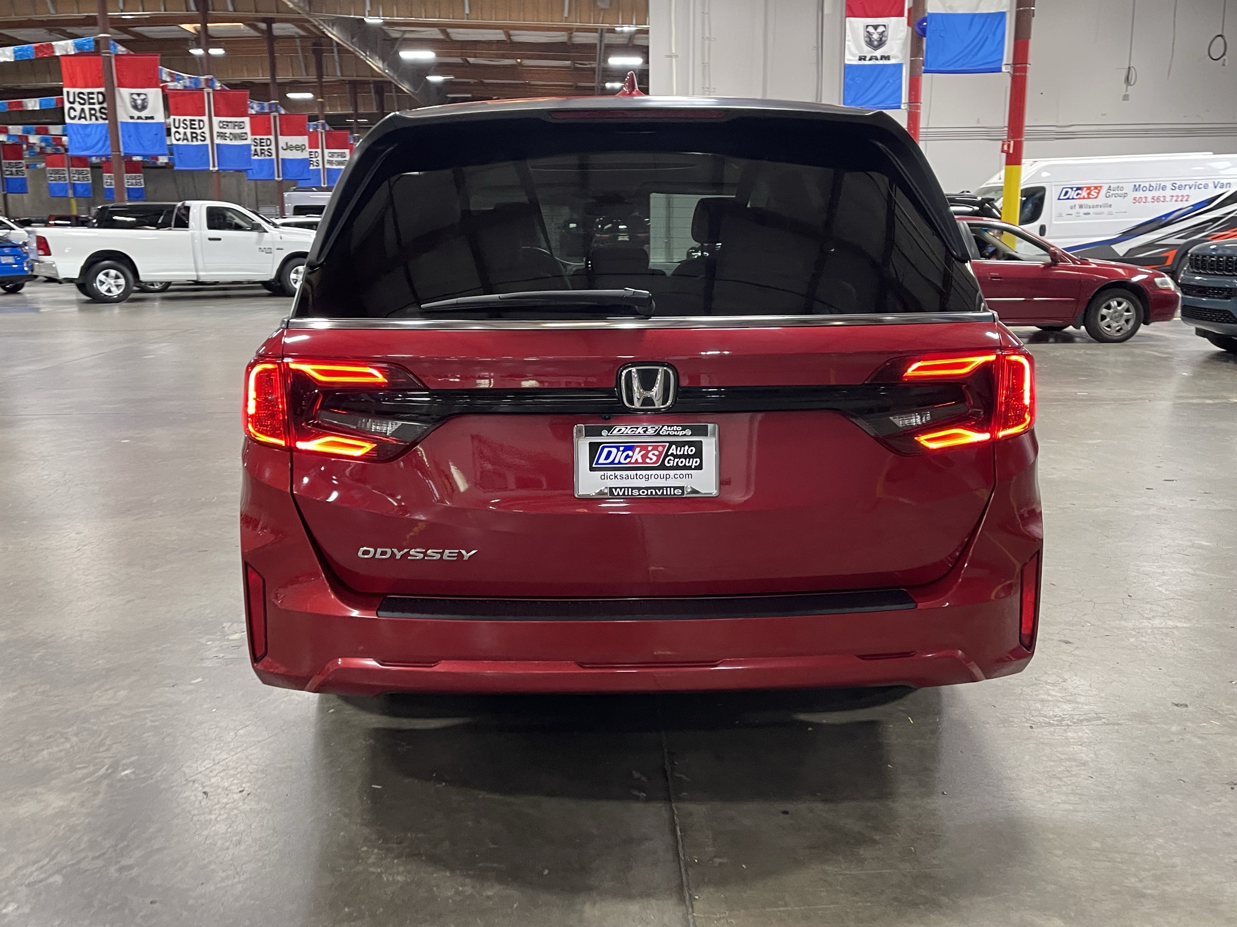 Used 2025 Honda Odyssey EX-L image 4