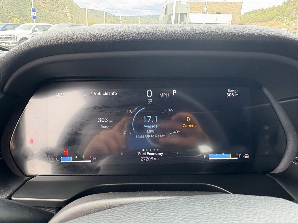 Used 2023 Jeep Grand Cherokee L Laredo w/ Luxury Tech Group I image 17