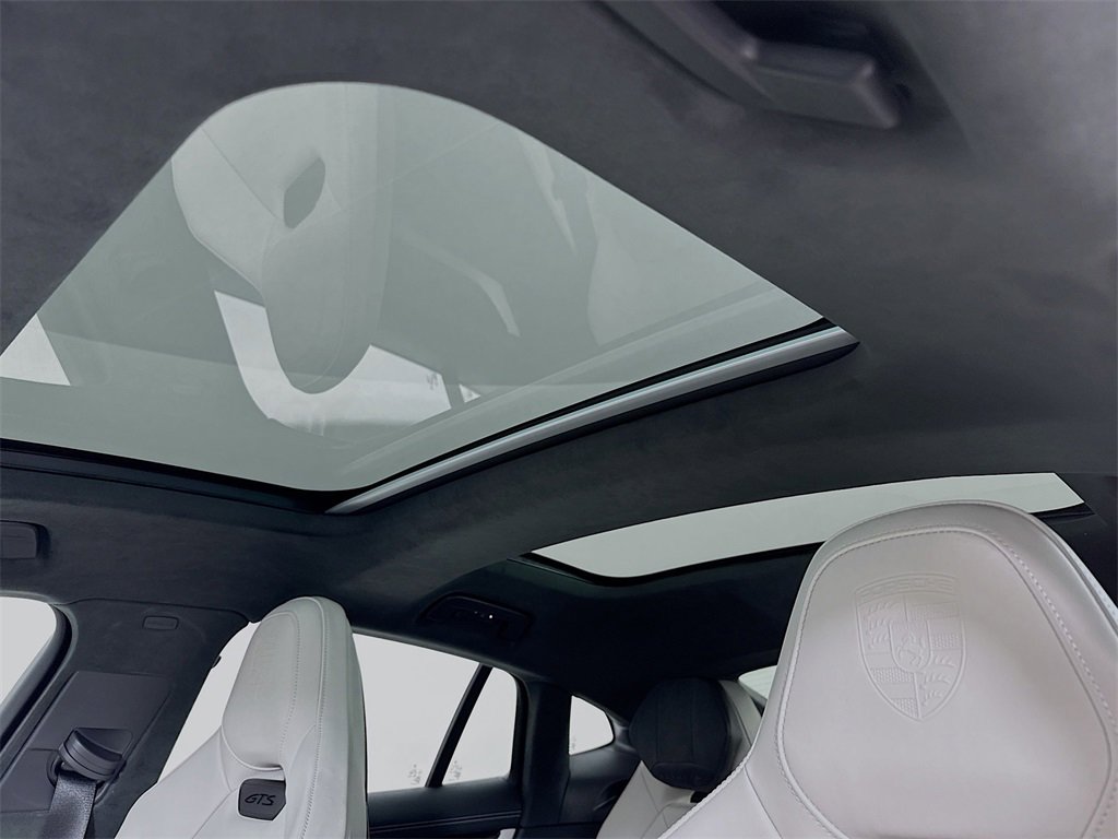 Certified 2025 Porsche Panamera GTS image 25