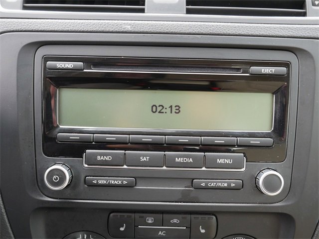 Used 2011 Volkswagen Jetta SE image 28