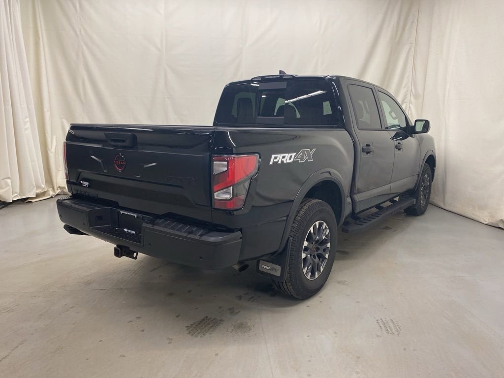 Used 2024 Nissan Titan PRO-4X w/ Pro-4x Convenience Package image 6