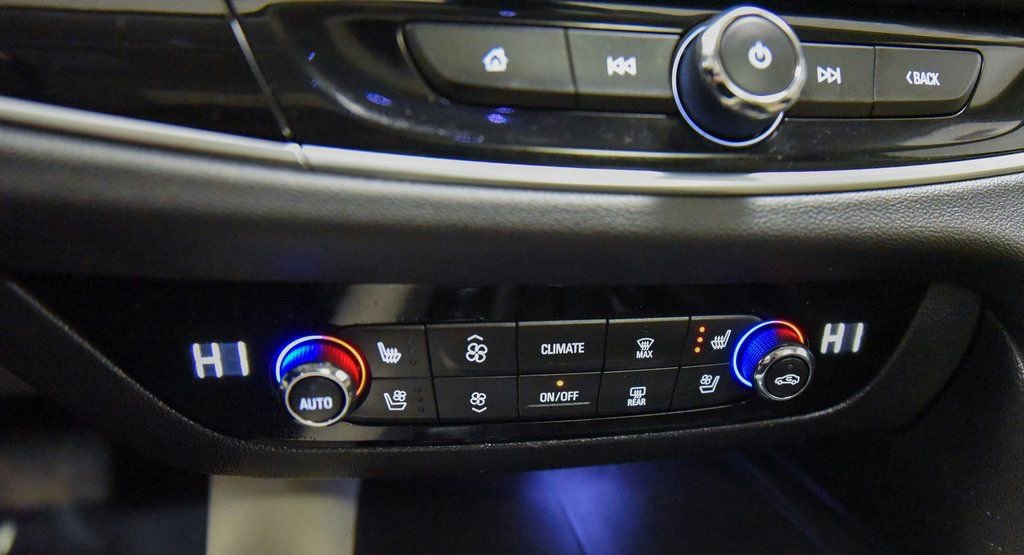 Used 2022 Buick Enclave Avenir w/ Trailering Package, 5000 lbs. image 28