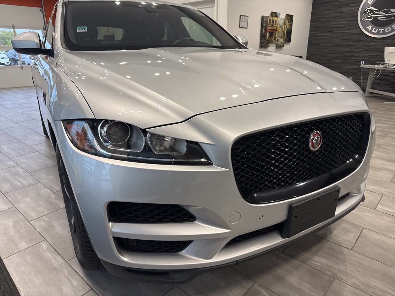 Used 2020 Jaguar F-PACE Premium image 5