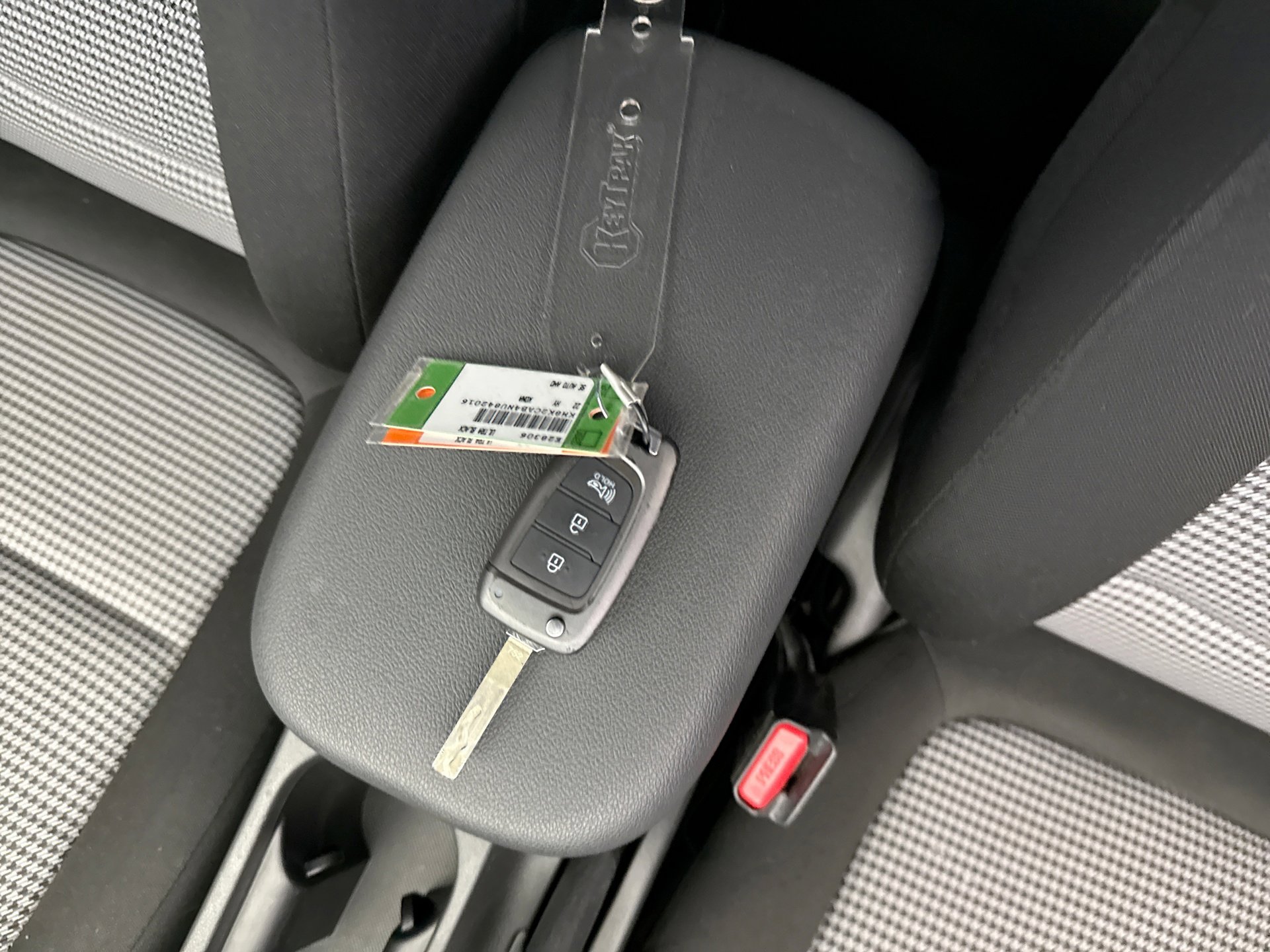 Used 2022 Hyundai Kona SE image 10