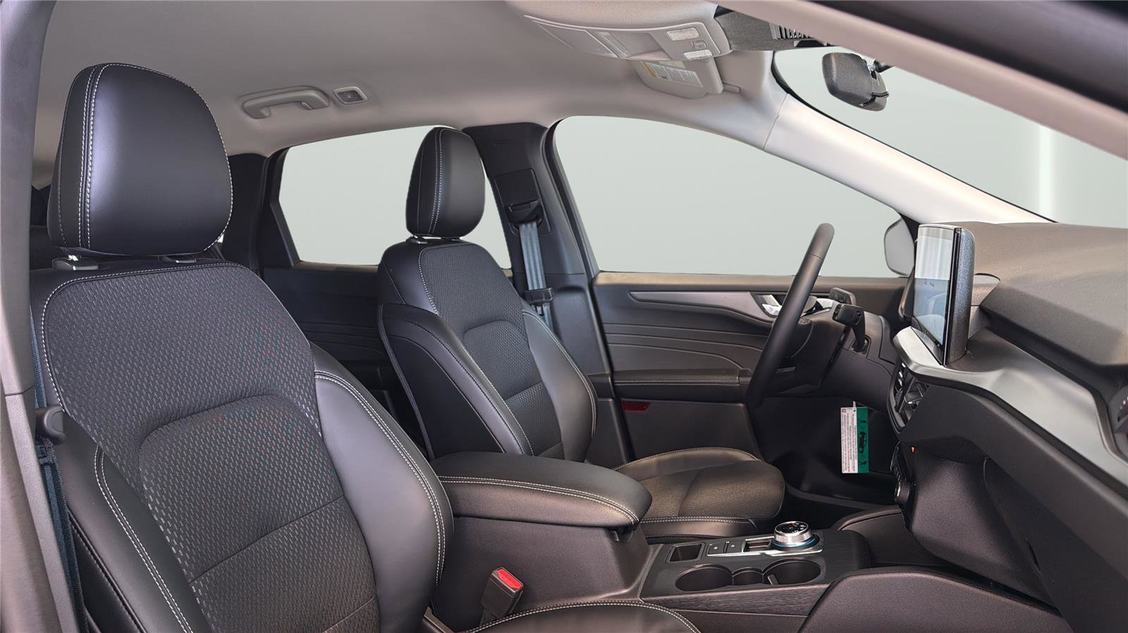 New 2025 Ford Escape PHEV image 15