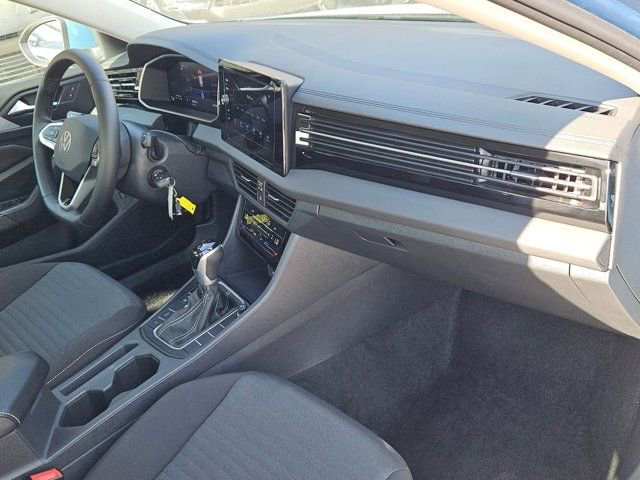 Used 2025 Volkswagen Jetta S image 32