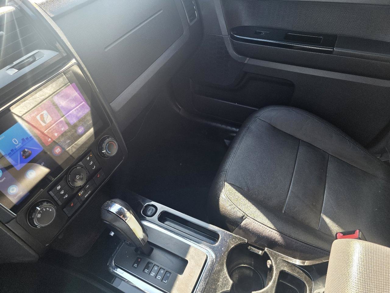 Used 2011 Ford Escape Limited AWD/4WD image 12