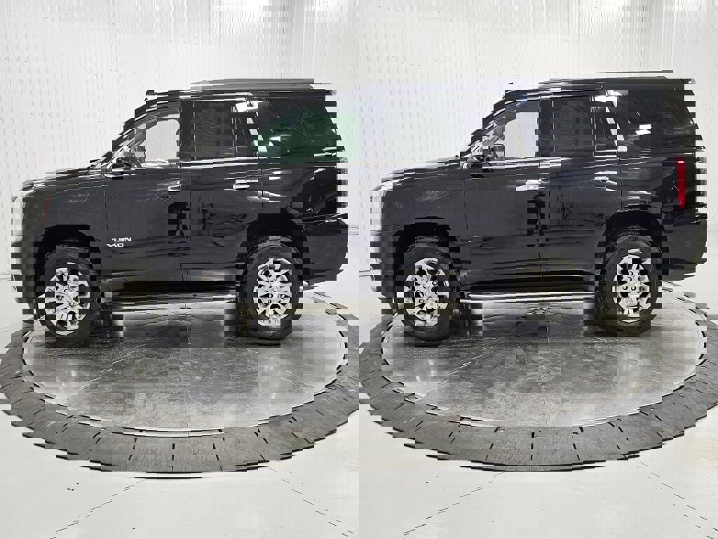 Used 2015 GMC Yukon SLE w/ HD Trailering Package image 2