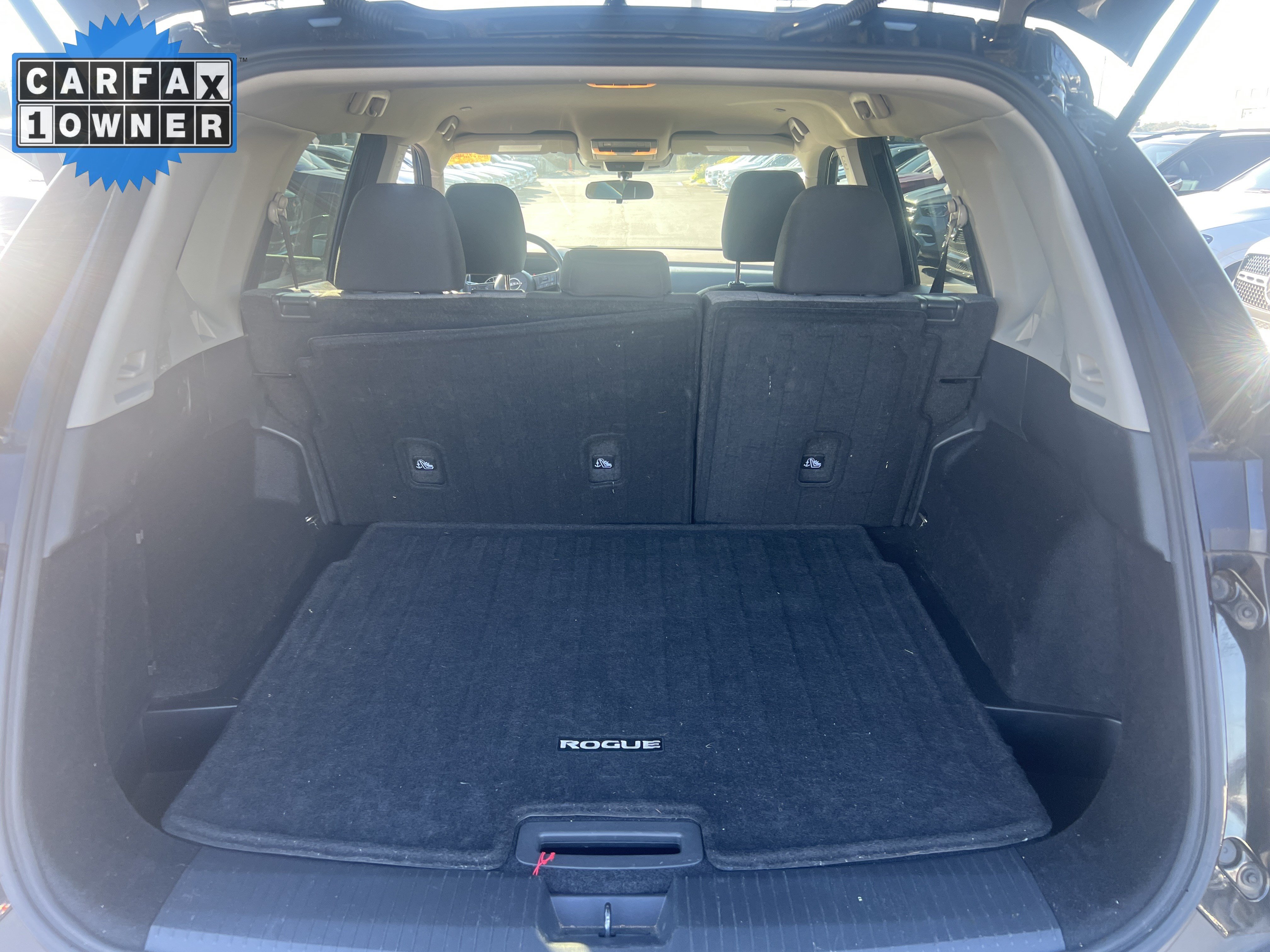 Used 2022 Nissan Rogue SV FWD image 34