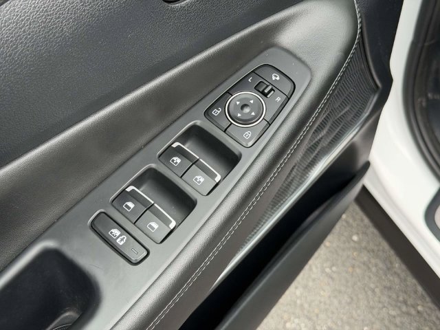 Used 2023 Hyundai Santa Fe Limited AWD/4WD image 16