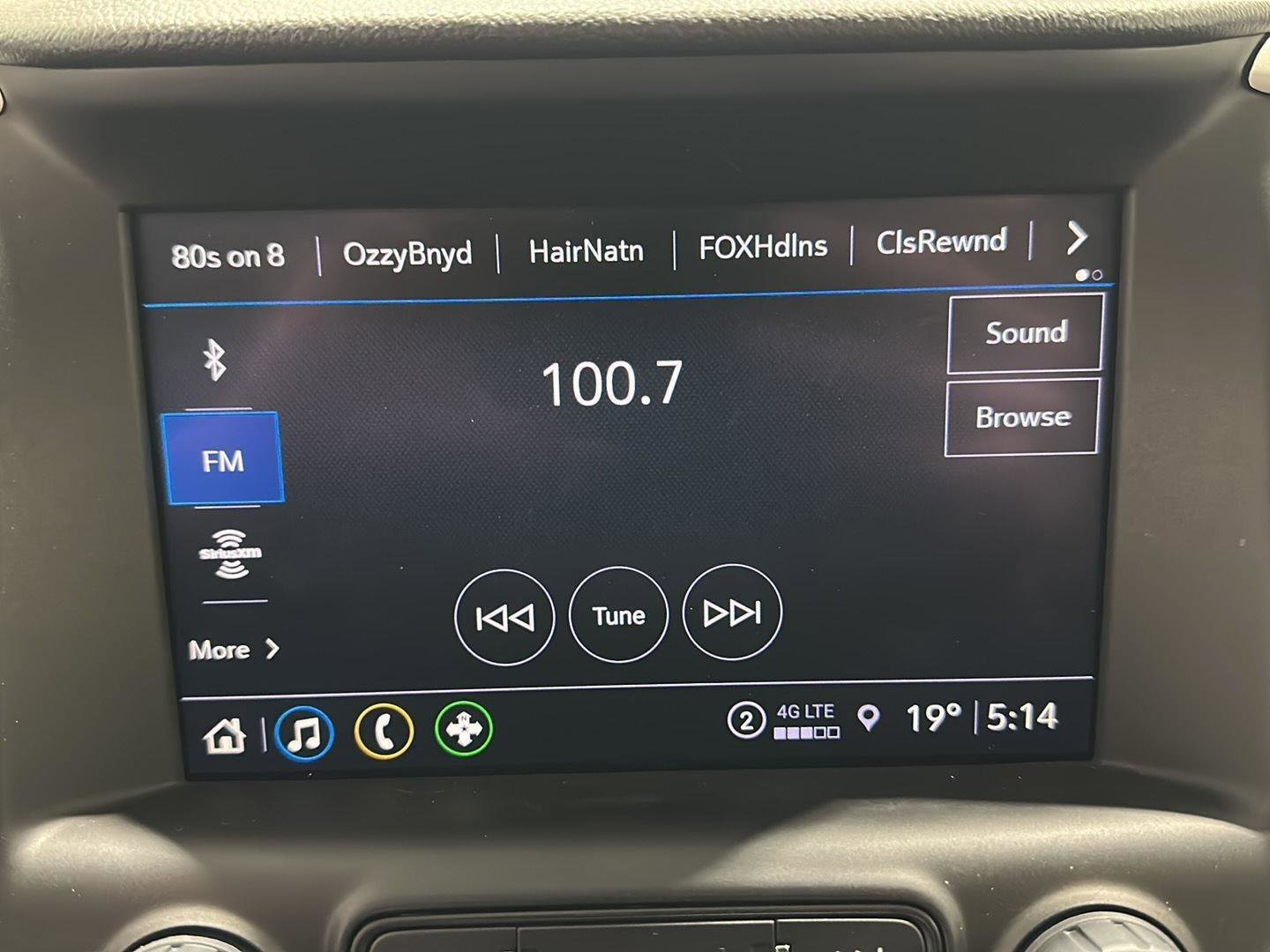 Used 2024 GMC Terrain SLT w/ Elevation Edition image 14