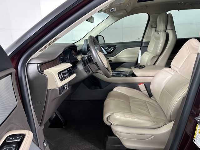 Used 2020 Lincoln Aviator Reserve w/ Equipment Group 202A image 11