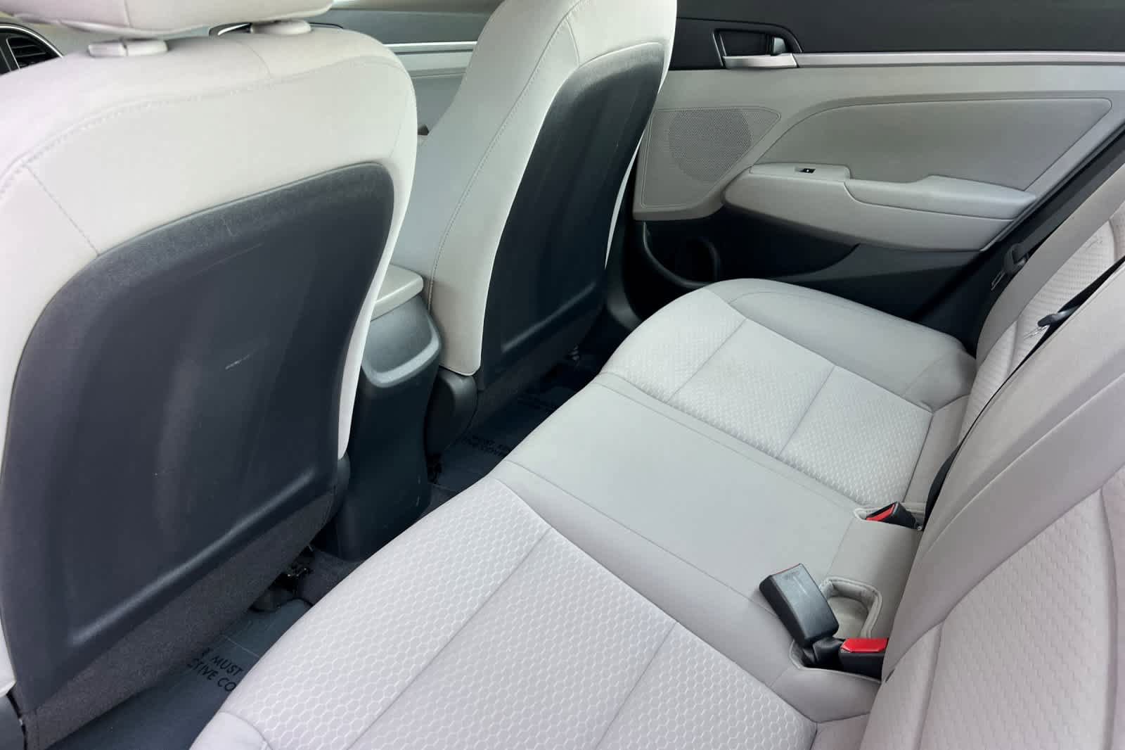 Used 2020 Hyundai Elantra SEL FWD image 4