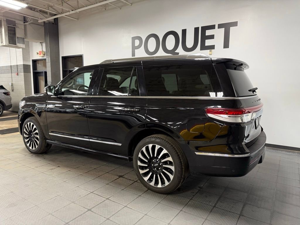 Used 2023 Lincoln Navigator Black Label AWD/4WD image 6