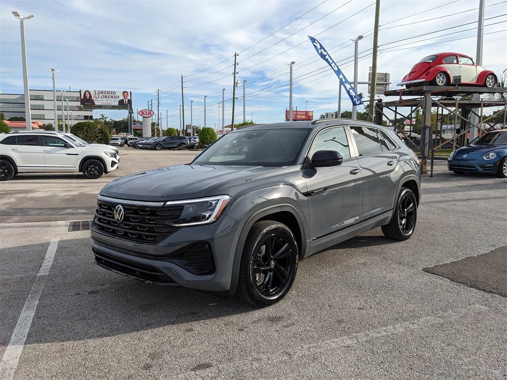 New 2026 Volkswagen Atlas Cross Sport SEL R-Line image 2