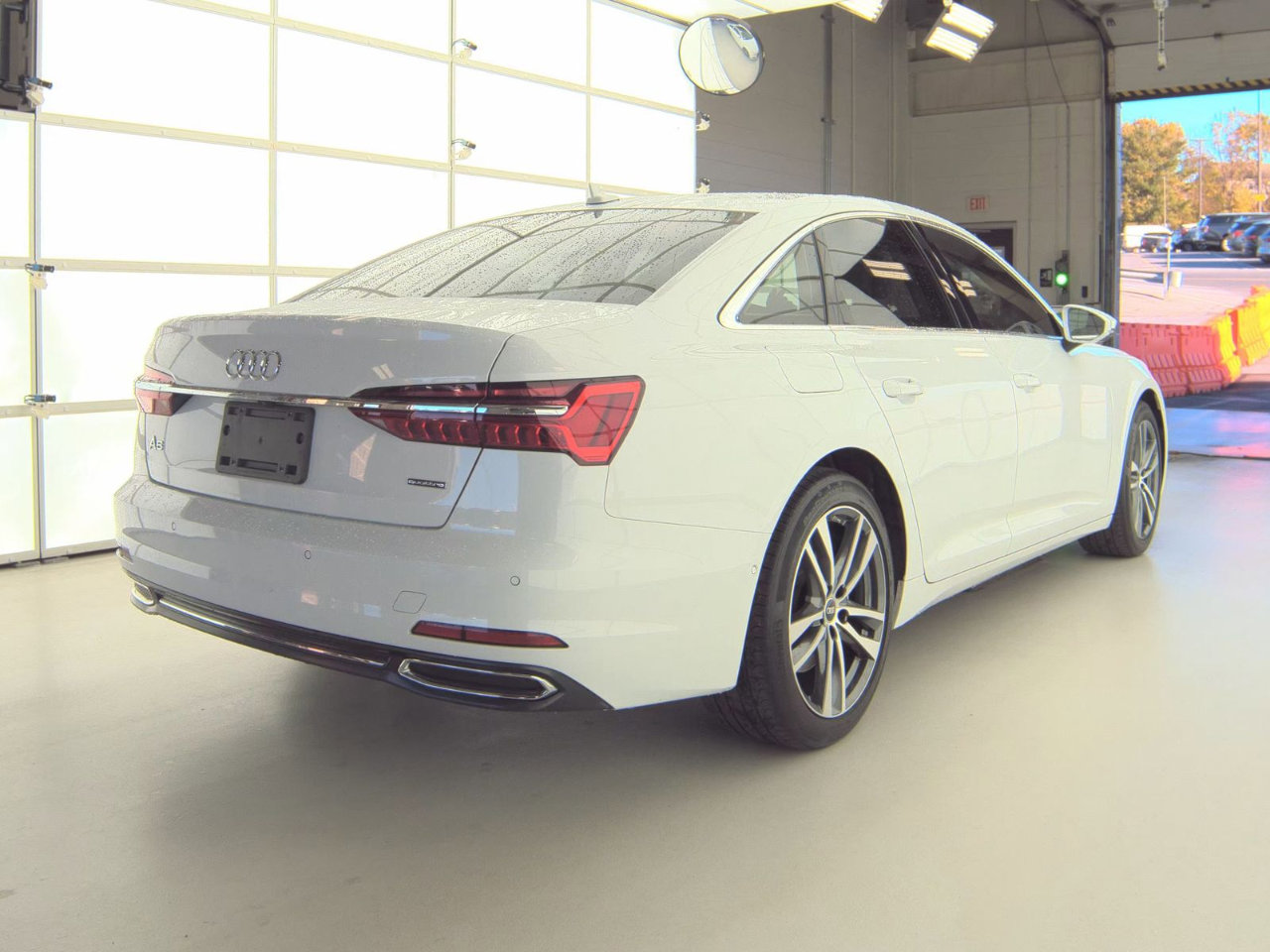 Used 2022 Audi A6 Premium Plus image 2