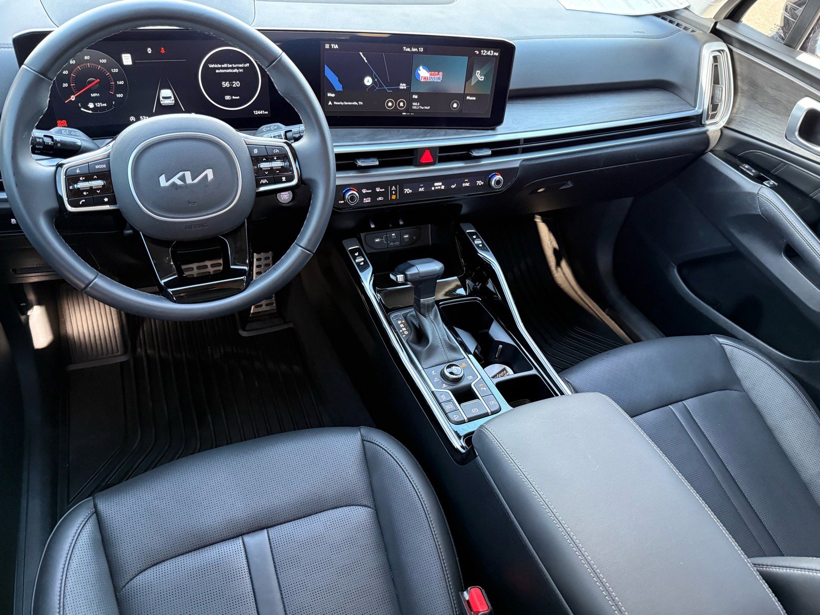 Used 2025 Kia Sorento SX image 13