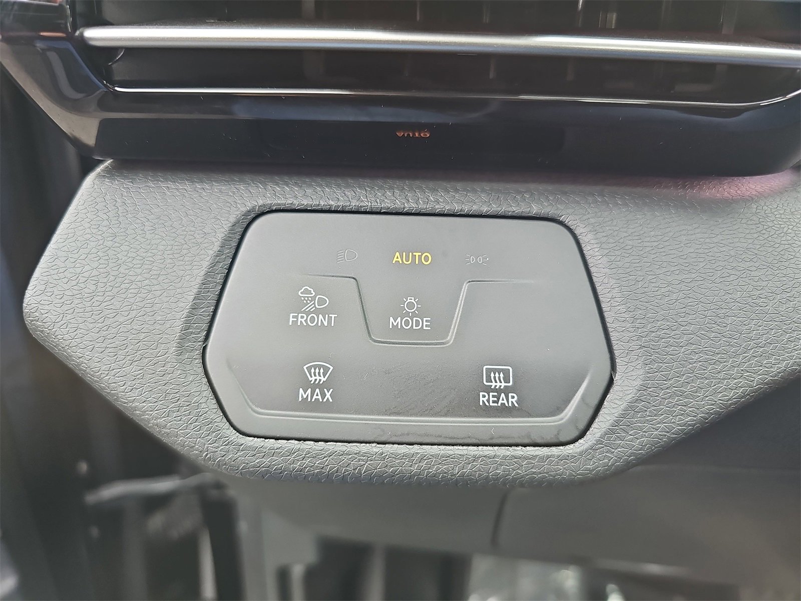 Certified 2022 Volkswagen ID.4 Pro S image 25