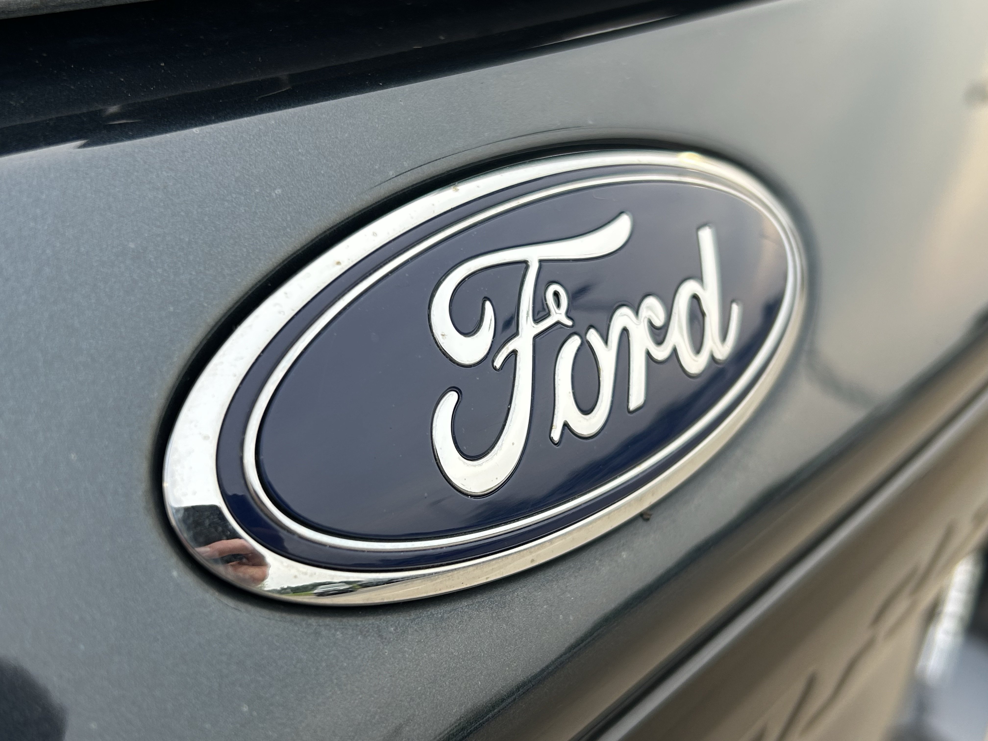 Used 2024 Ford Explorer ST-Line w/ Class IV Trailer Tow Package AWD/4WD image 7