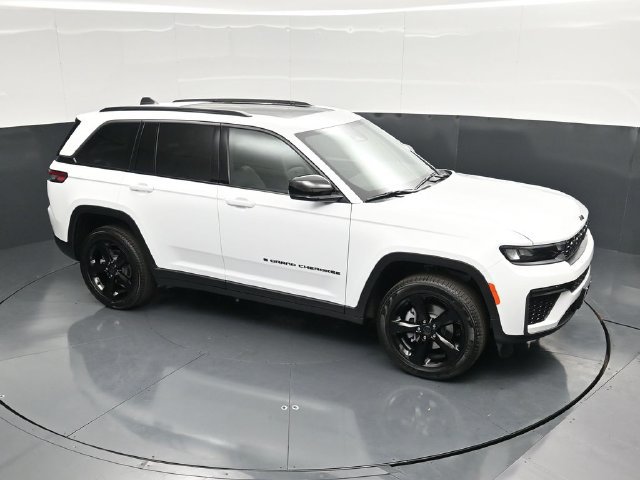 New 2027 Jeep Grand Cherokee Limited w/ Limited Altitude Package AWD/4WD image 50
