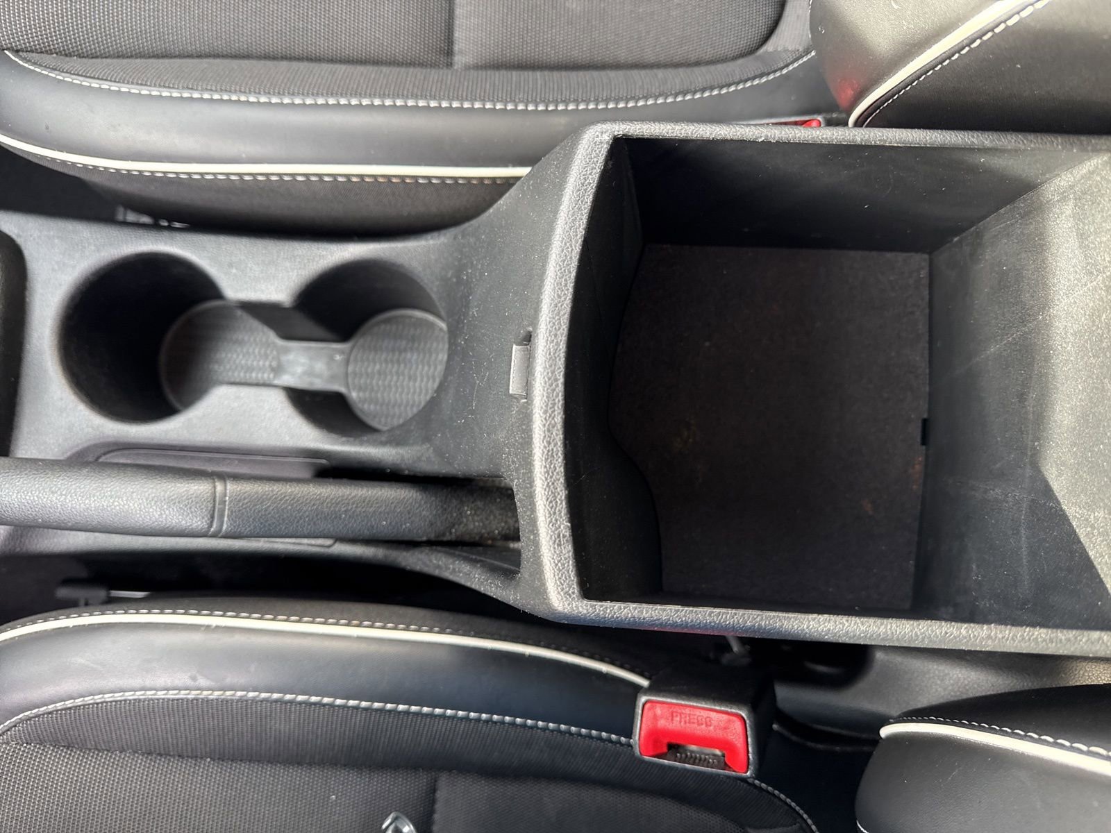 Used 2022 Hyundai Venue Limited w/ Cargo Package image 24