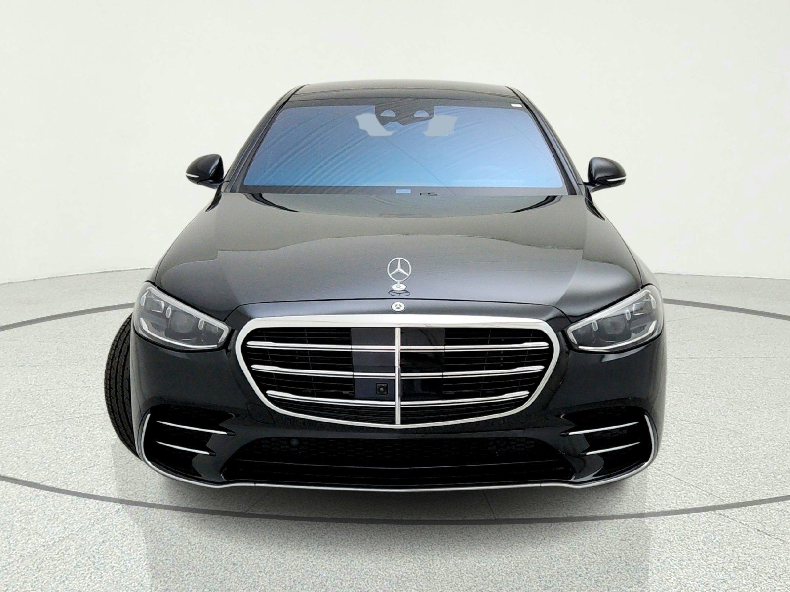 New 2026 Mercedes-Benz S 580e 4MATIC Sedan image 3