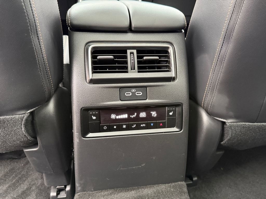 Used 2024 MAZDA CX-90 Plug-In Hybrid w/ Premium Plus image 28