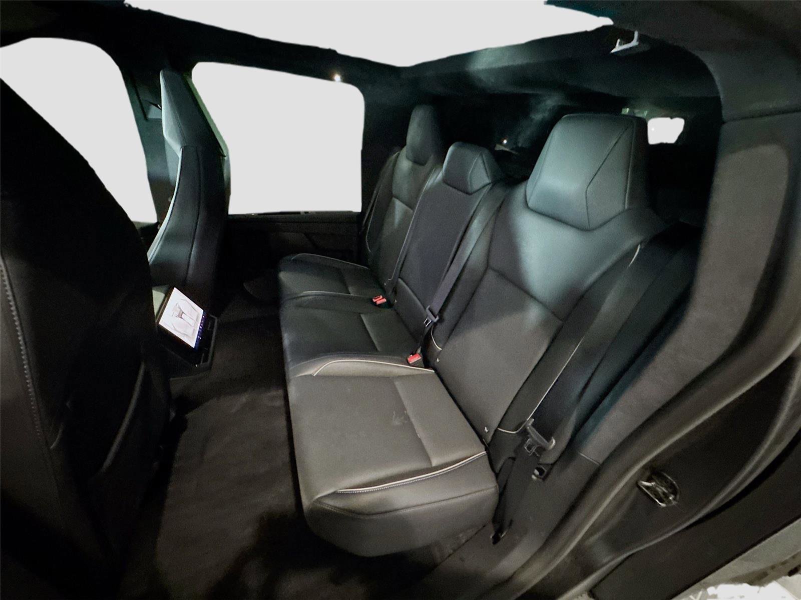 Used 2024 Tesla Cybertruck AWD Crew Cab image 11