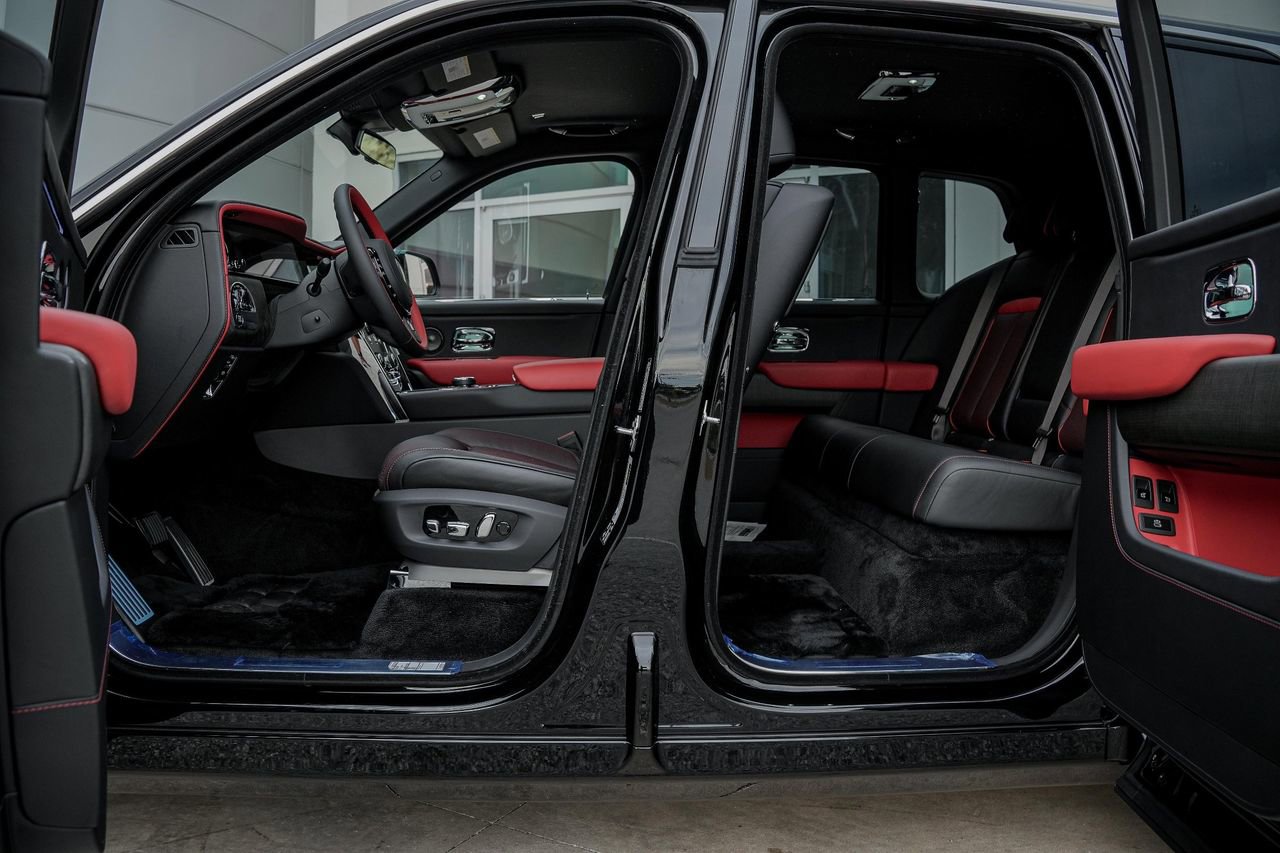 New 2026 Rolls-Royce Cullinan image 15