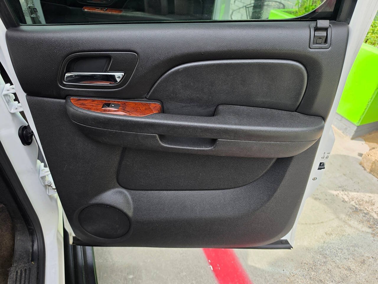 Used 2012 Chevrolet Suburban LT AWD/4WD image 26