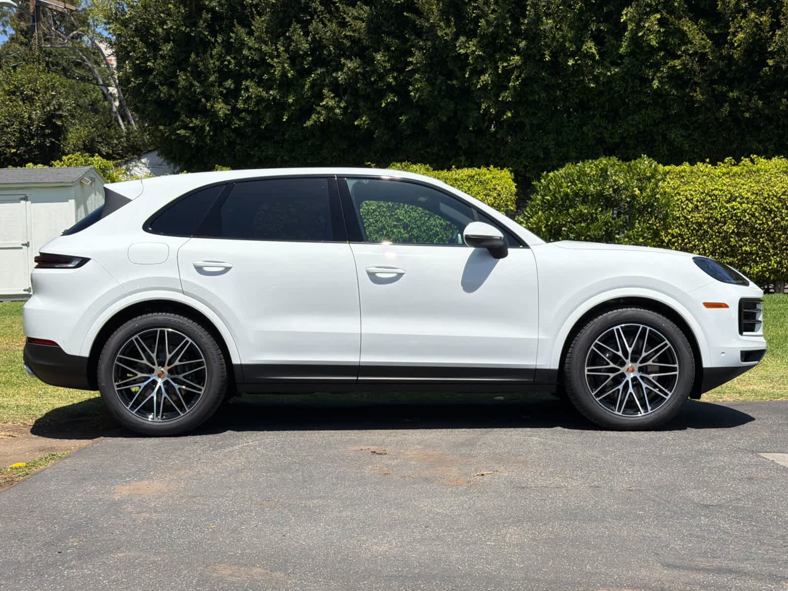 New 2026 Porsche Cayenne AWD/4WD image 9