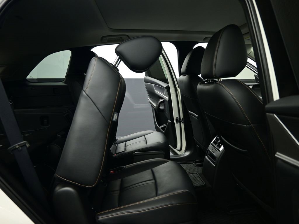 Certified 2025 MAZDA CX-90 Plug-In Hybrid w/Premium Sport image 9