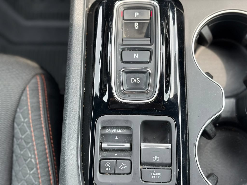 Used 2025 Honda Pilot Sport image 29