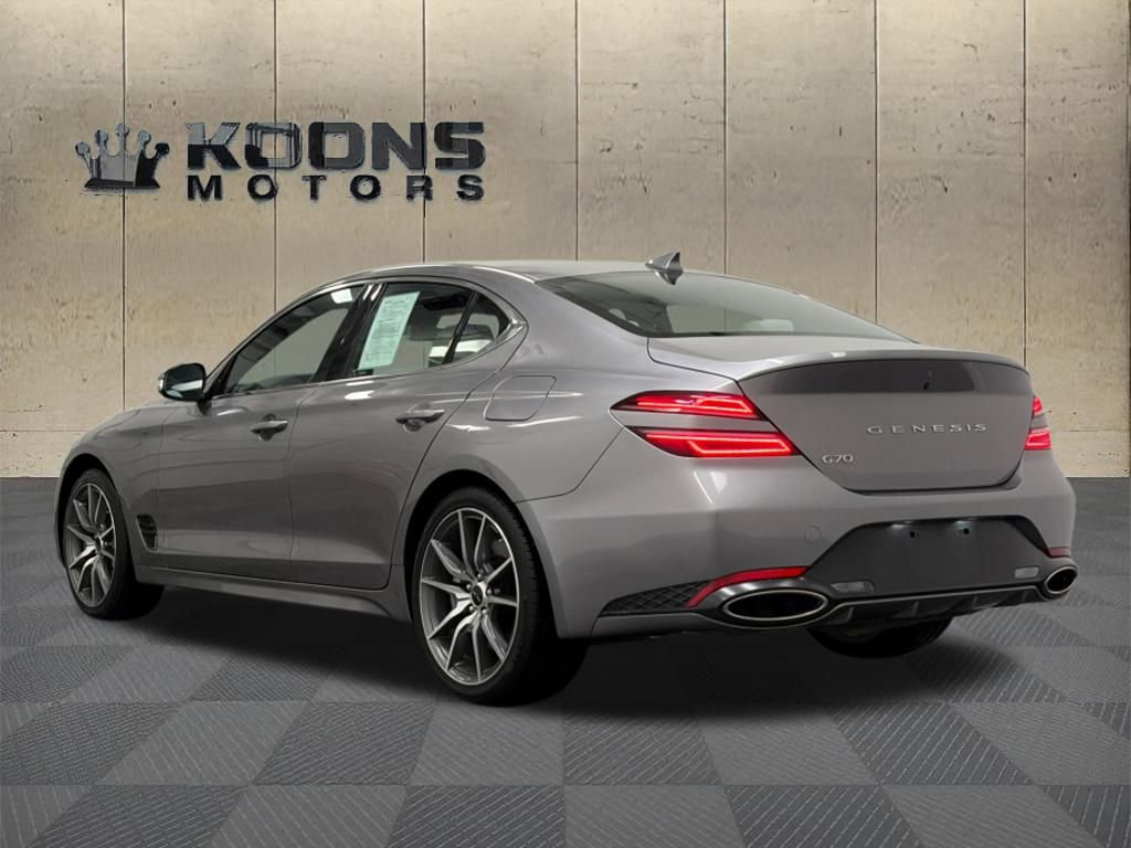 Used 2024 Genesis G70 2.5T image 6