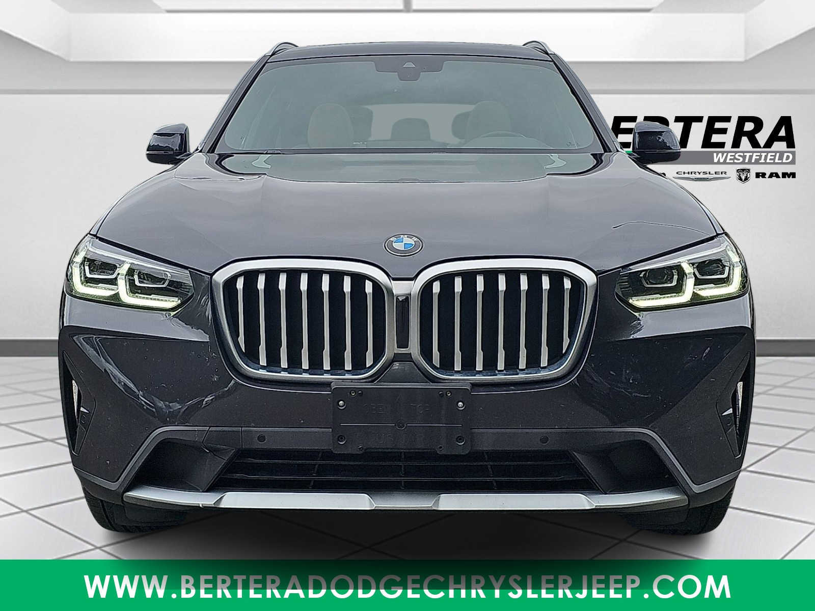 Used 2022 BMW X3 xDrive30i w/ Premium Package 2 AWD/4WD image 2