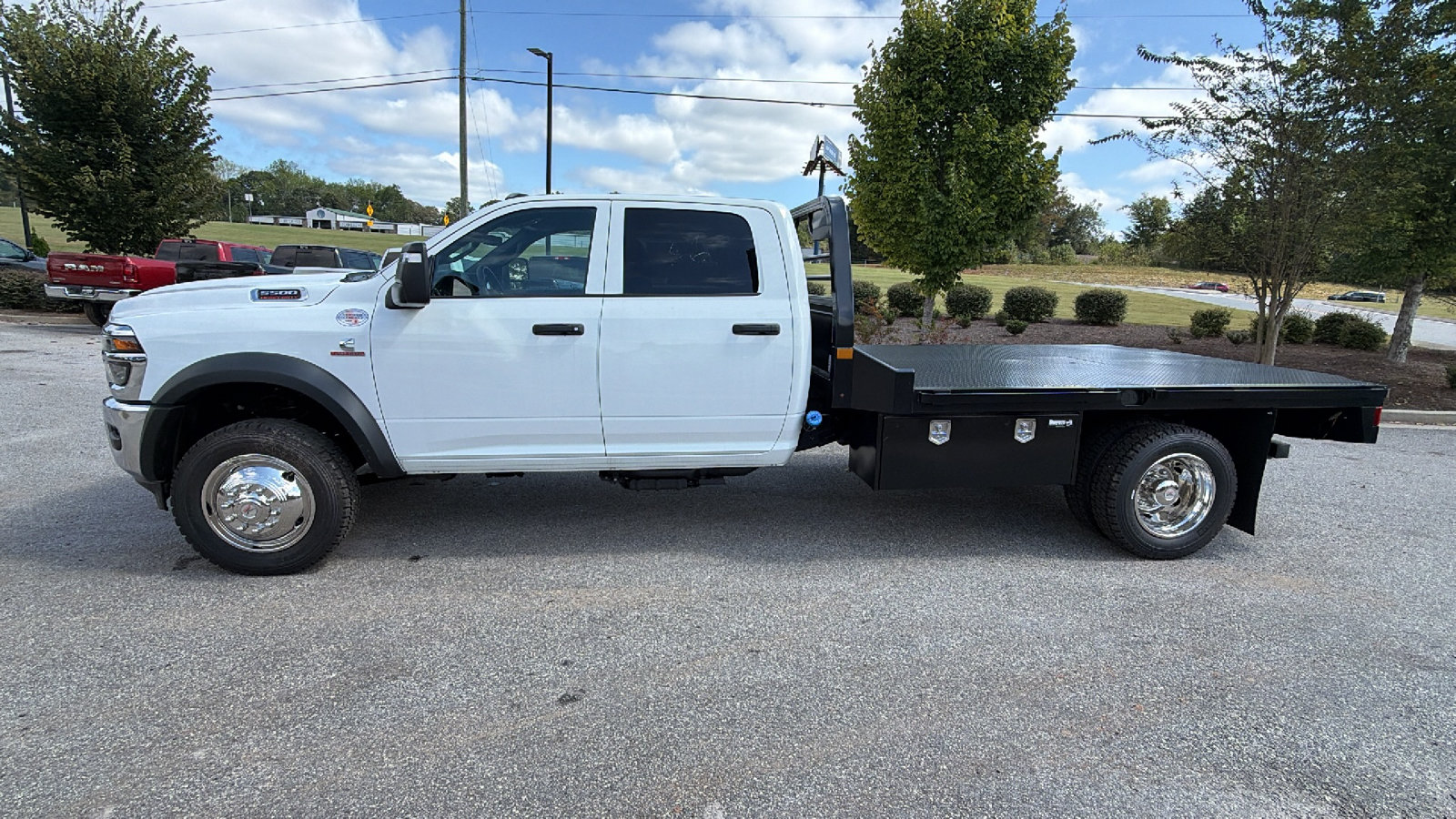 New 2026 RAM 5500 Tradesman w/ Chrome Appearance Group AWD/4WD image 11