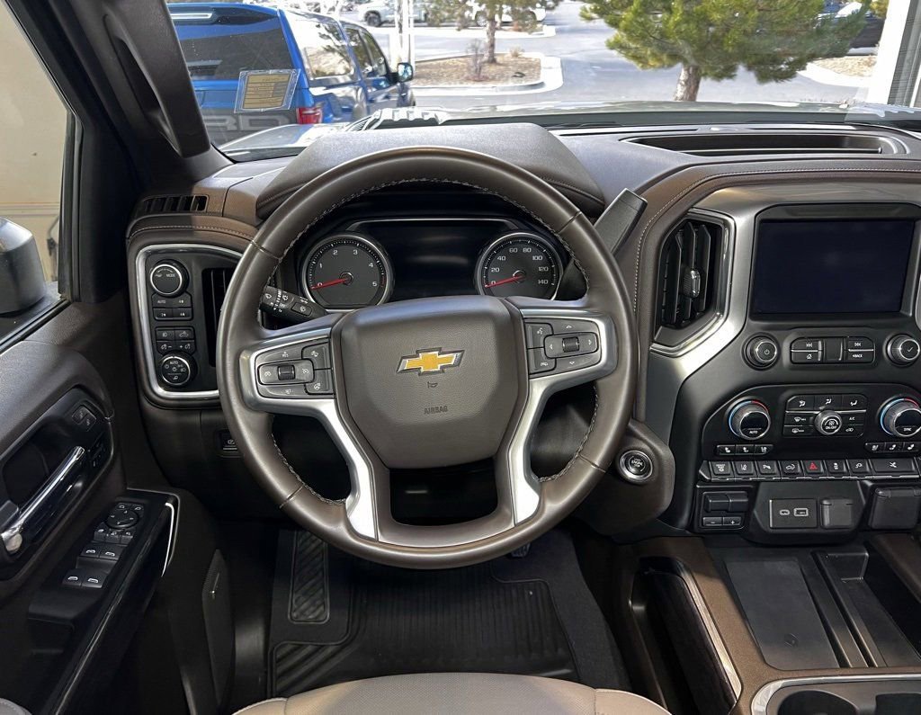Used 2023 Chevrolet Silverado 2500 LTZ w/ LTZ Convenience Package image 17