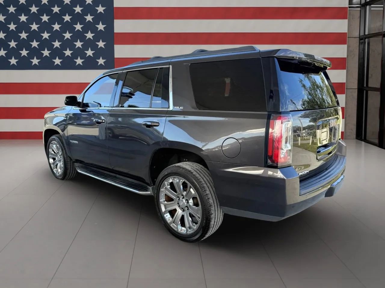 Used 2018 GMC Yukon SLE w/ Convenience Package image 7