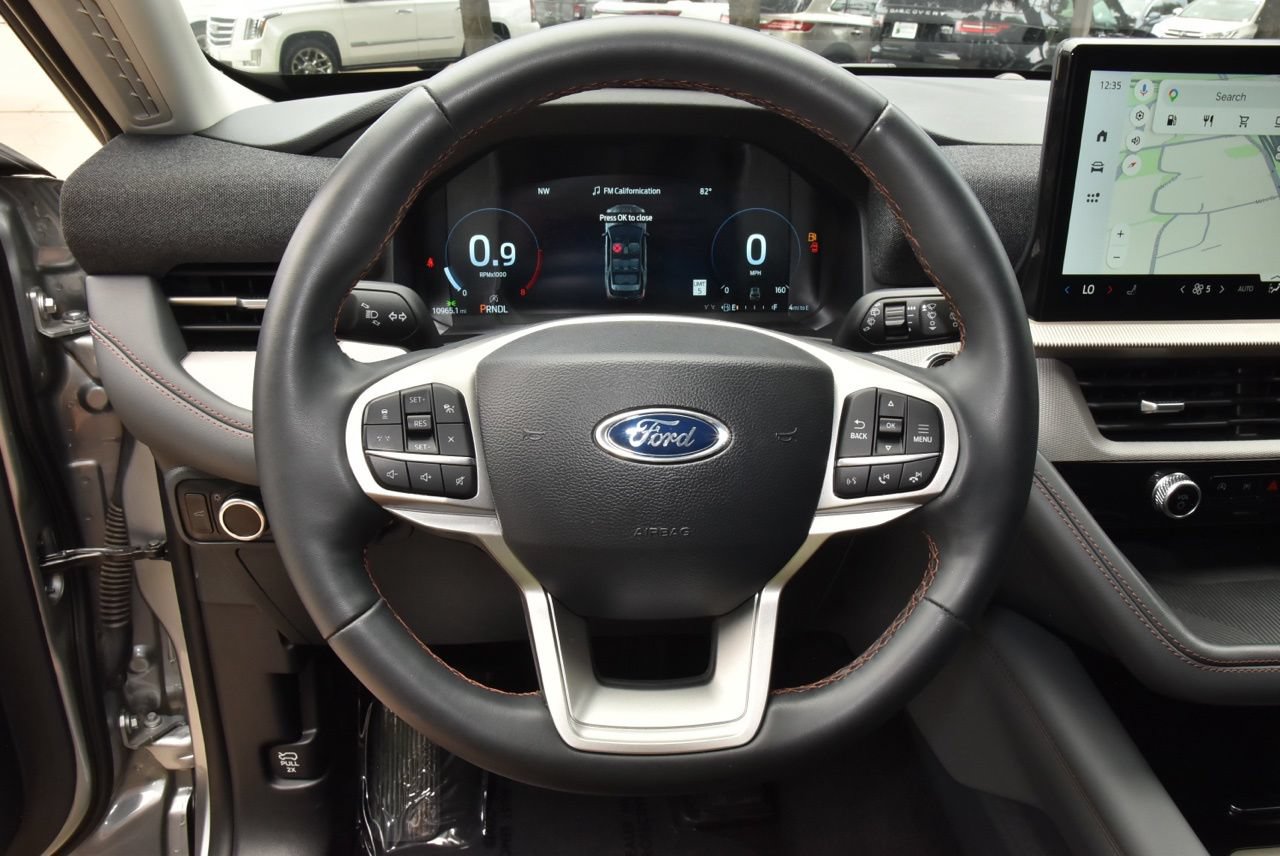 Certified 2025 Ford Explorer Active RWD image 23
