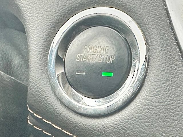 Used 2019 Chevrolet Trax LT w/ LT Convenience Package FWD image 12