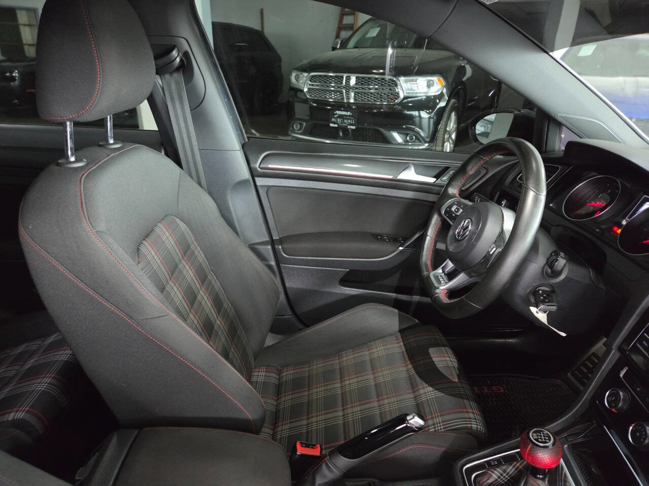 Used 2020 Volkswagen GTI S image 26