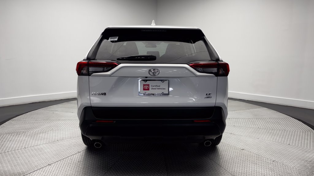 Used 2025 Toyota RAV4 LE AWD/4WD image 34