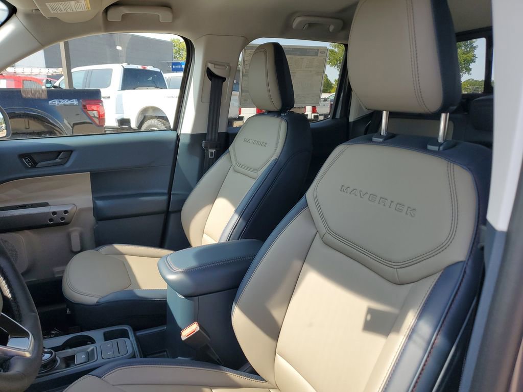 New 2025 Ford Maverick Lariat image 15