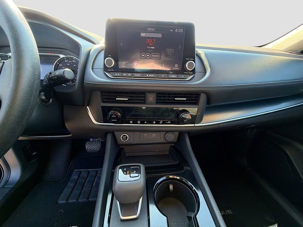 Used 2023 Nissan Rogue SV image 29